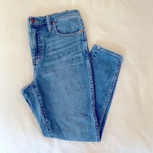 Madewell 10” High Rise Skinny Jeans in Bradfield Wash
